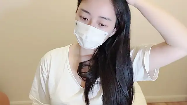 Snapshot of jinxiyao01 chatting on 05/10/26, 02:33 jinxiyao01 online show from 05/10/26, 02:33