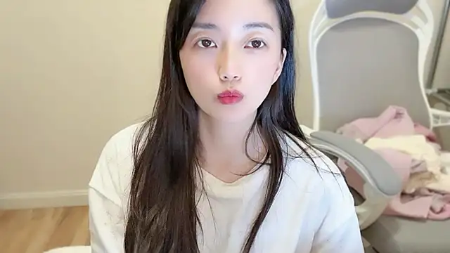 Snapshot of jinxiyao01 chatting on 05/30/26, 02:25 jinxiyao01 online show from 05/30/26, 02:25