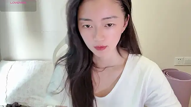 Snapshot of jinxiyao01 chatting on 07/22/26, 02:25 jinxiyao01 online show from 07/22/26, 02:25