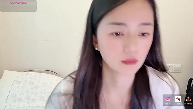 Snapshot of jinxiyao01 chatting on 08/04/26, 02:48 jinxiyao01 online show from 08/04/26, 02:48