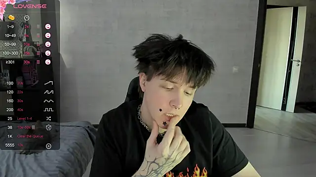 MIya Chinen online show from 04/24/26, 01:35