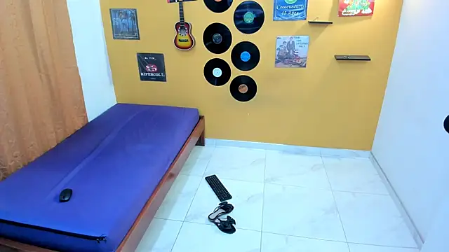 lilithevil32 online show from 03/13/26, 01:45