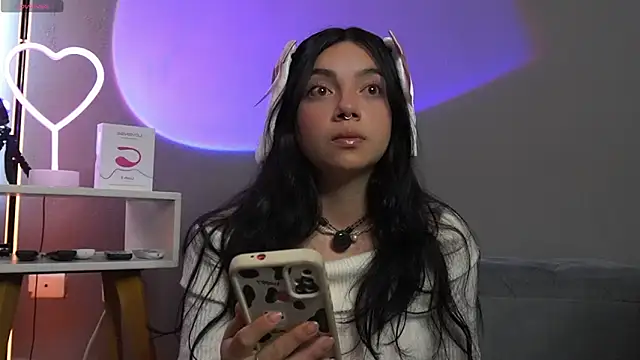 Im Elaris online show from 03/13/26, 02:23