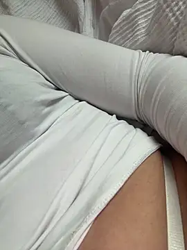 lena-smile683 online show from 04/13/26, 02:33