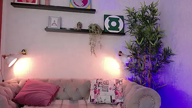 Katalinalee online show from 04/14/26, 08:48