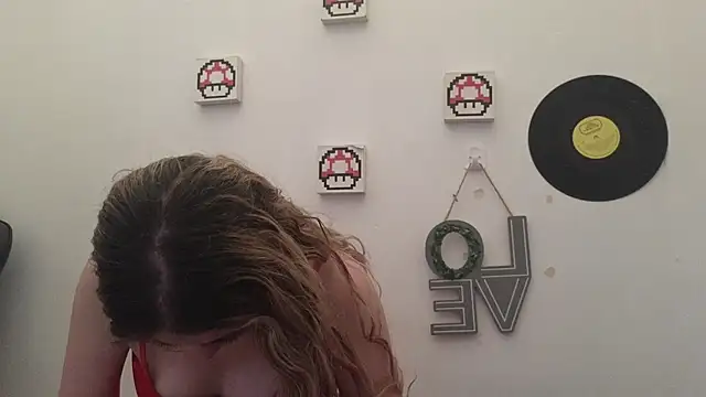 Caroline hernandes online show from 04/22/26, 12:50