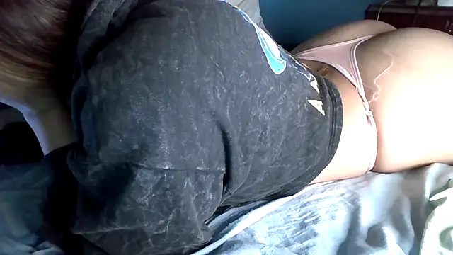 KendraBoss online show from 04/25/26, 03:20