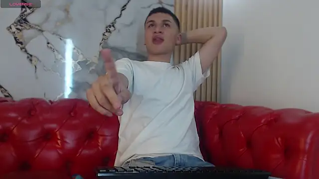 Snapshot of Matteo_Hun chatting on 03/06/26, 11:50 Matteo Hun online show from 03/06/26, 11:50