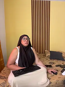 Chandra Yusef online show from 04/20/26, 01:58