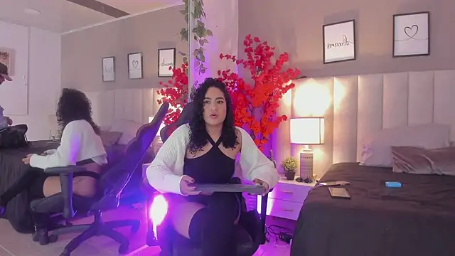 Snapshot of Kiara_Kismet_ chatting on 06/07/26, 12:48 Kiara Kismet online show from 06/07/26, 12:48