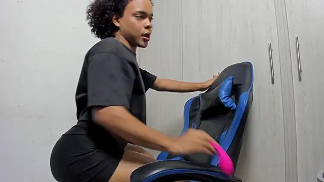 valeriahustooon online show from 03/06/26, 11:12