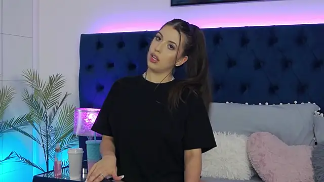 VenusSinclairr online show from 04/17/26, 11:41