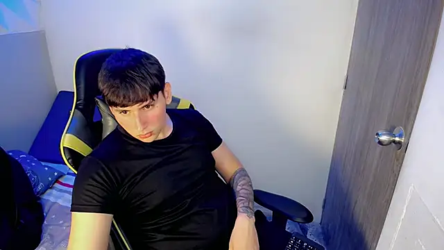 D moneyyy  online show from 03/07/26, 03:25