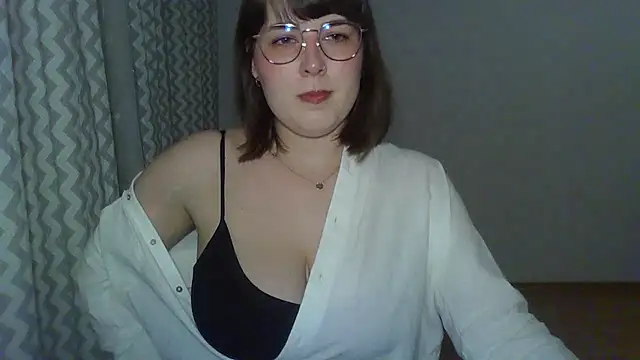 ClaraHard online show from 04/15/26, 07:58