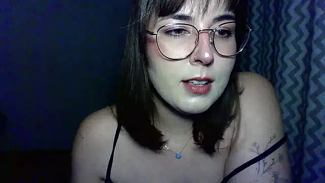 Snapshot of ClaraHard chatting on 07/09/26, 09:08 ClaraHard online show from 07/09/26, 09:08