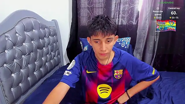 gomitaboy1 online show from 04/20/26, 07:04