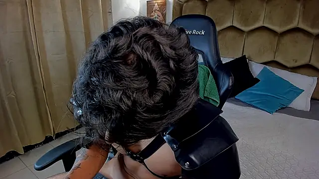 Emmet CollinsJS online show from 04/11/26, 07:45