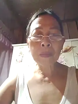 Sky-rain98 online show from 04/05/26, 01:52