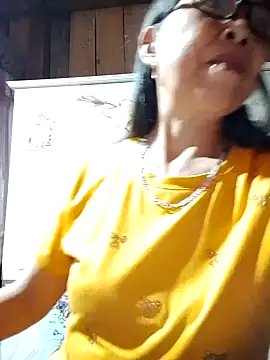 Sky-rain98 online show from 04/19/26, 01:10