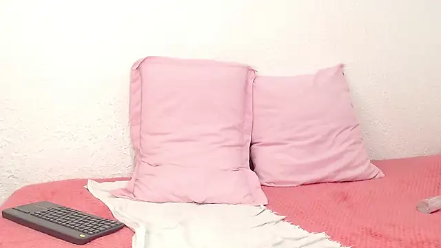 sexxylatinx1 online show from 07/28/26, 08:52