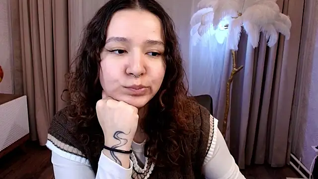  M1ra  online show from 03/11/26, 02:28