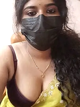 Snapshot of Sunitha28 chatting on 04/26/26, 04:26 Sunitha28 online show from 04/26/26, 04:26