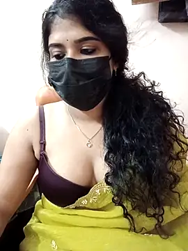 Snapshot of Sunitha28 chatting on 05/03/26, 04:35 Sunitha28 online show from 05/03/26, 04:35