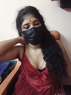 Snapshot of Sunitha28 chatting on 05/15/26, 03:08 Sunitha28 online show from 05/15/26, 03:08
