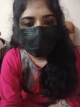 Snapshot of Sunitha28 chatting on 05/17/26, 03:52 Sunitha28 online show from 05/17/26, 03:52