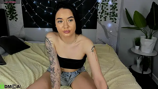 L1llian Lee online show from 03/04/26, 11:38