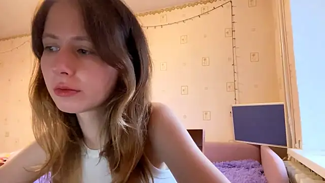 Snapshot of AlesiaGurevich chatting on 08/02/26, 03:32 AlesiaGurevich online show from 08/02/26, 03:32
