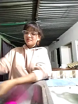 MelissaGirat  online show from 03/06/26, 04:20