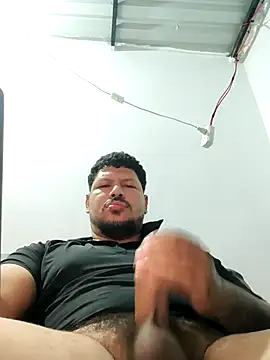 Snapshot of BadboyDirty1 chatting on 07/17/26, 01:18 BadboyDirty1 online show from 07/17/26, 01:18
