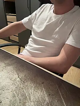 Nira16 online show from 03/14/26, 07:52