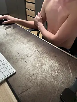 Nira16 online show from 03/28/26, 10:48