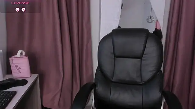 mia  star1 online show from 03/30/26, 07:15