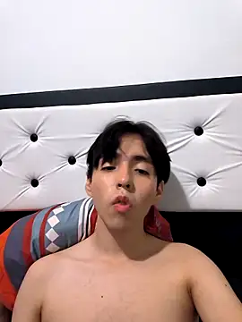 Lucca  555 online show from 03/23/26, 02:15