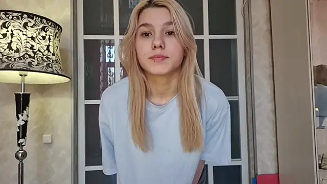 Snapshot of SweetBoobiesChill chatting on 03/09/26, 12:20 SweetBoobiesChill online show from 03/09/26, 12:20