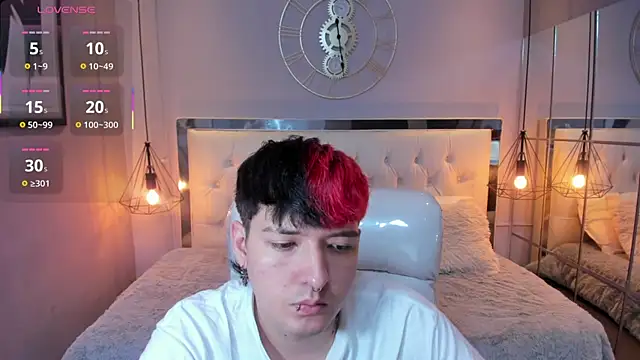 Santiago morgan online show from 04/04/26, 10:18