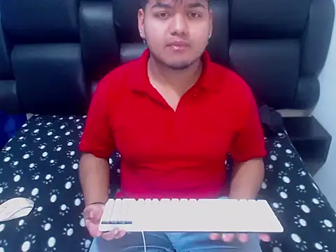 XNoahDeepThroatX online show from 04/10/26, 01:49