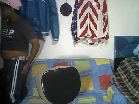 XNoahDeepThroatX online show from 04/17/26, 04:04