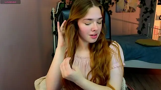 TiffanyVex online show from 04/11/26, 12:42