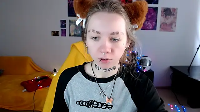 Nica Kawaii online show from 04/23/26, 06:58