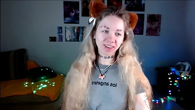 Snapshot of Nica_Kawaii chatting on 05/15/26, 01:18 Nica Kawaii online show from 05/15/26, 01:18
