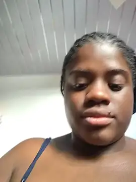 Snapshot of YourLiaa_ chatting on 05/20/26, 08:04 YourLiaa online show from 05/20/26, 08:04