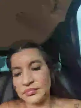 Snapshot of Pretty_Julieta chatting on 06/14/26, 06:10 Pretty Julieta online show from 06/14/26, 06:10