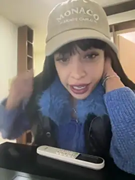 Snapshot of bellatentacion2026 chatting on 07/19/26, 11:08 bellatentacion2026 online show from 07/19/26, 11:08