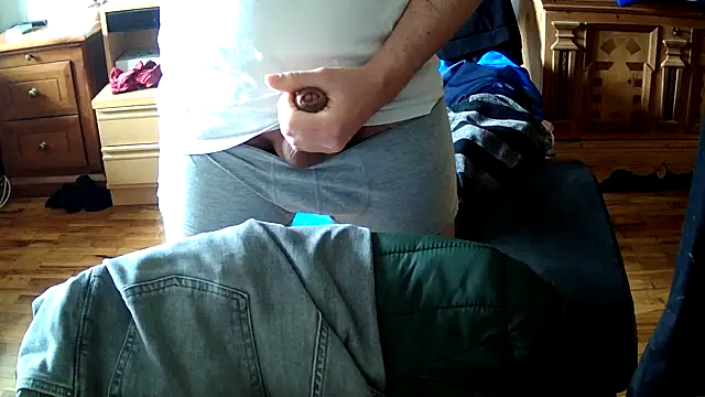 YoUnGbOy2018 online show from 03/18/26, 09:45