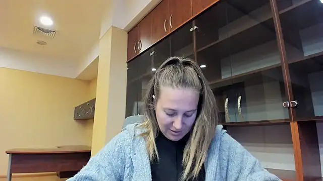 Nionelly online show from 04/01/26, 01:41