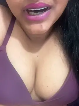 munni-munni6767 online show from 04/15/26, 08:31